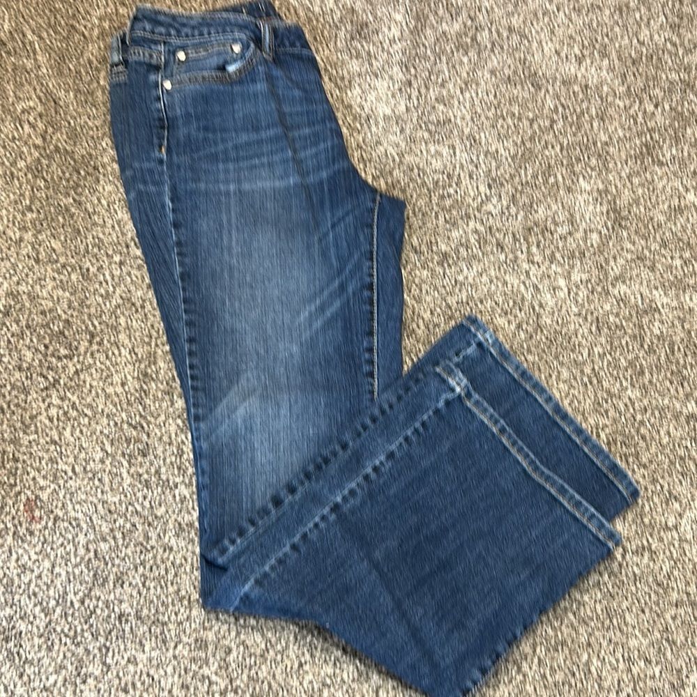 Jennifer Lopez bootcut jeans, size 6